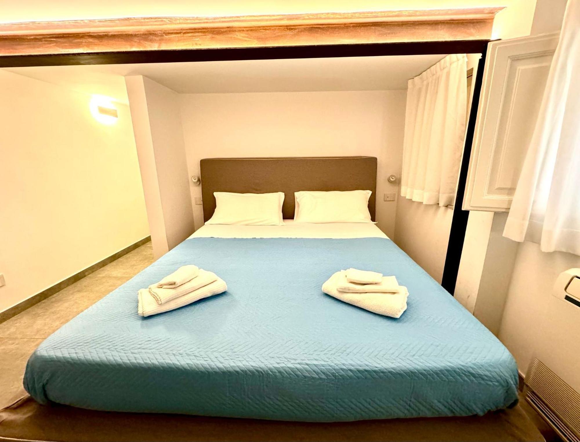 Cortile Nobile Luxury Suites Катанія Екстер'єр фото