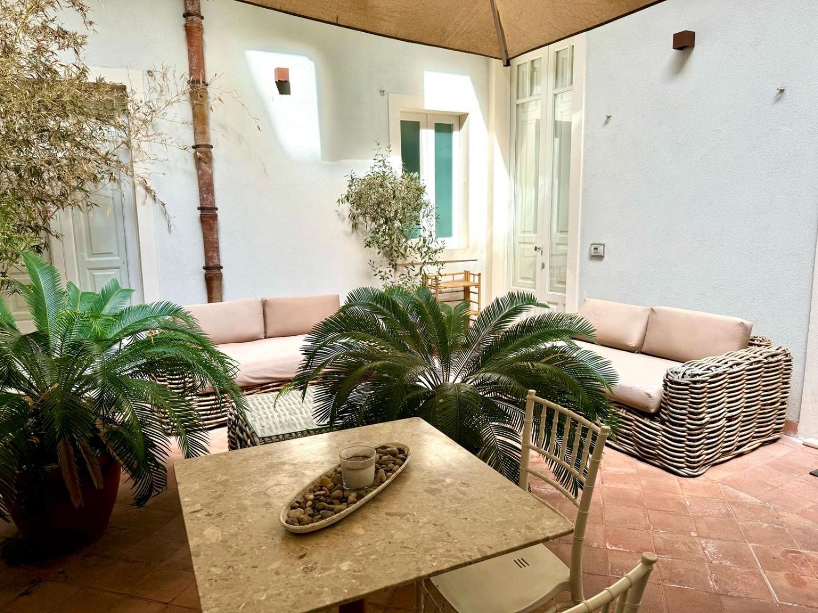 Cortile Nobile Luxury Suites Катанія Екстер'єр фото